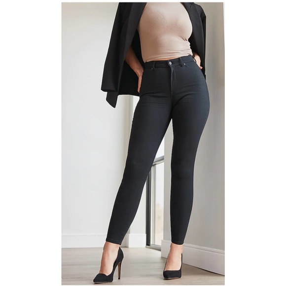 Express Black Coated Supersoft Skinny Jegging Size 16 - Picture 1 of 7